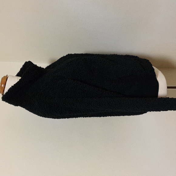 🎈SALE! Bundle 3 for $30. Black cardigan - Picture 3 of 6